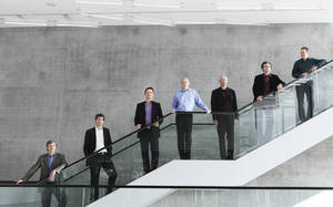 Künstlerfoto des Ensemble ascolta auf einer Treppe